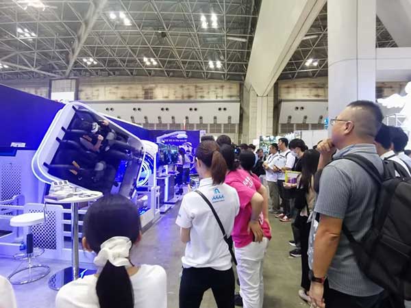 樂客vr在日本展會人氣爆棚