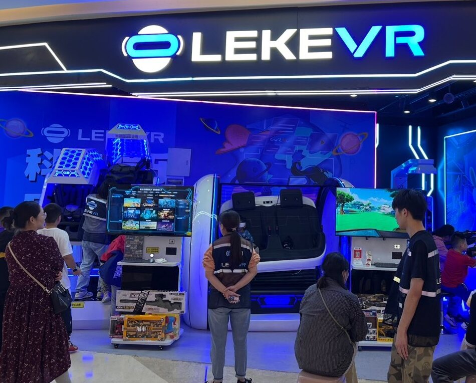 湖南長(zhǎng)沙方圓薈樂客vr虛擬游戲體驗(yàn)店開業(yè)大吉